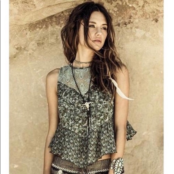 Anna Sui for Oneill Free Spirit Crop - Picture 1 of 6